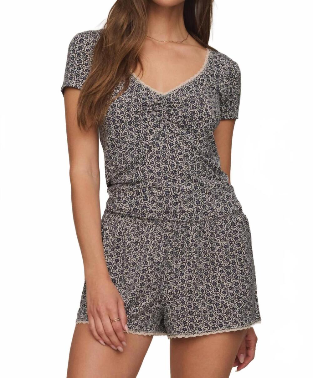 NEW Z SUPPLY floral short sleeve top in eclipse